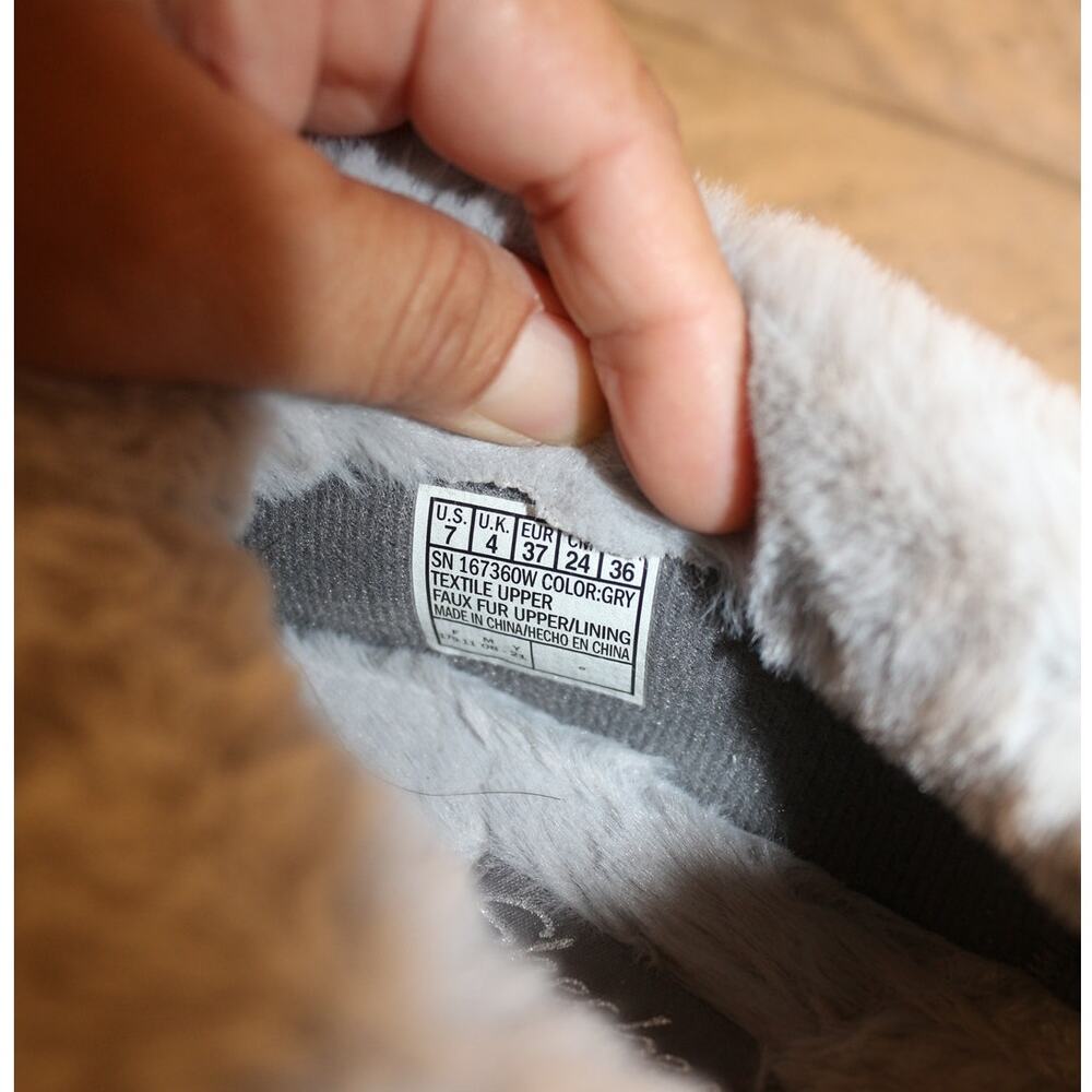 Skechers Memory Foam Gray Faux Fur Slippers Women’s Cozy House Shoes - Picture 7 of 7